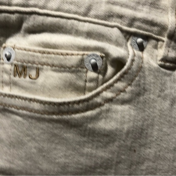 Marc Jacobs off white denim flare leg stretch white jean size 2 - Picture 3 of 9